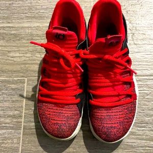 Nike Kevin Durant Red Velvet Edition gently loved